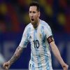 Thiên tài bóng đá Messi tiễn Kangaroo về nước